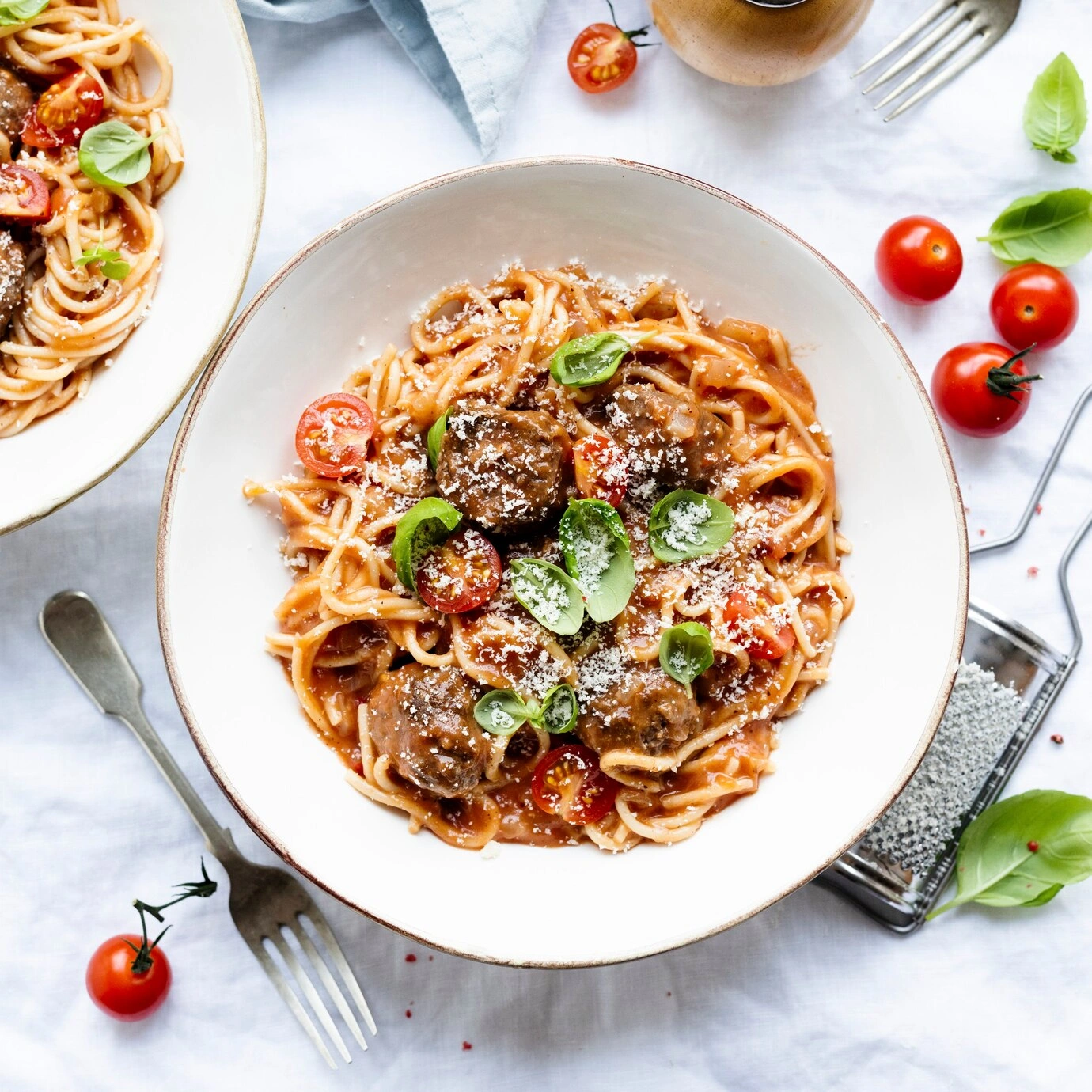 Classic Spaghetti Carbonara – Al Dente Spaghetti, Pancetta, Creamy Parmesan Sauce